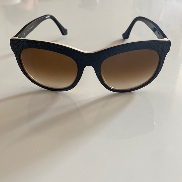 Balenciaga Accessories - Balenciaga sunglasses